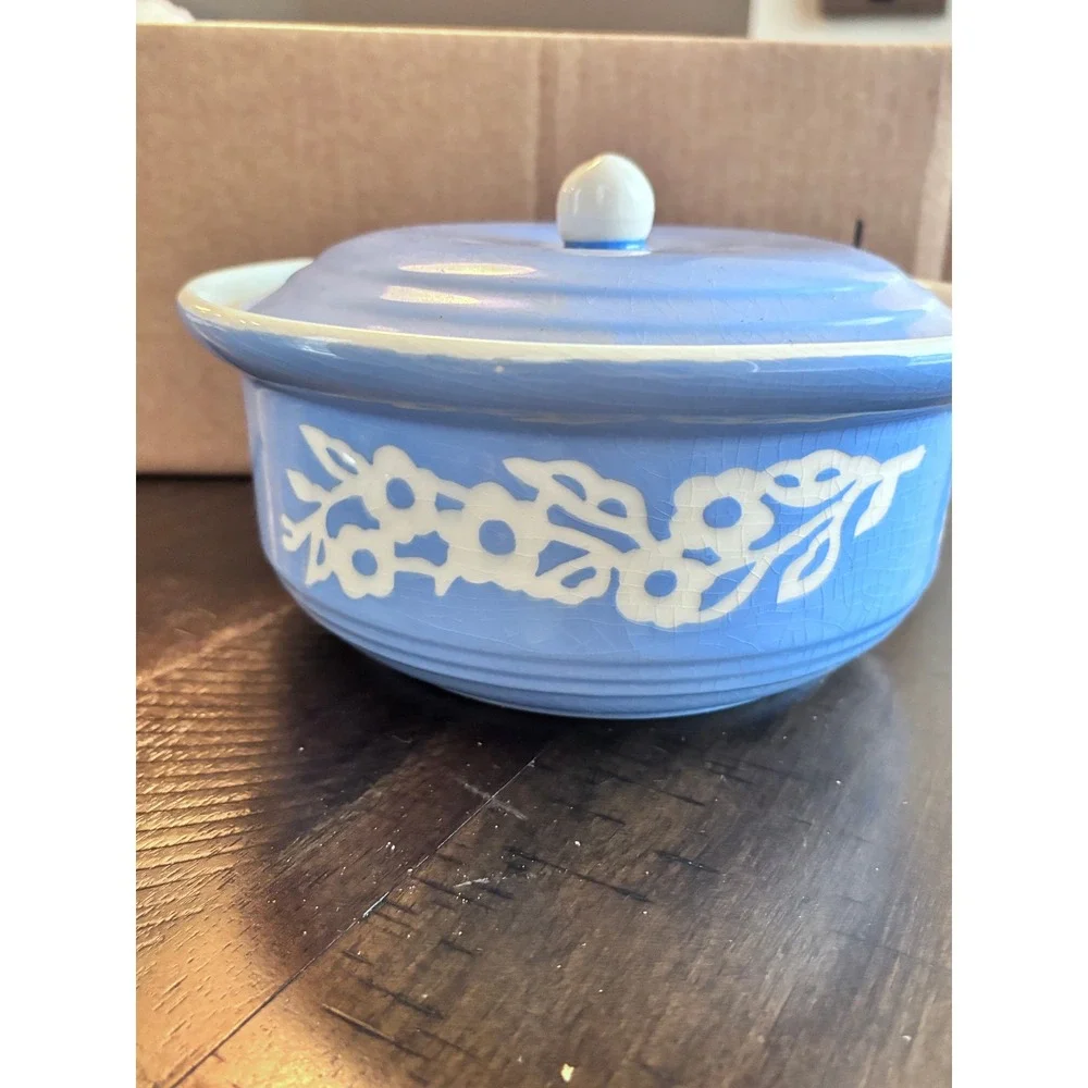 Cameoware Harker Pottery‎ 2Cup Covered Casserole Dish Bowl Blue Floral Vintage